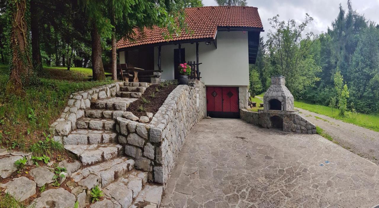 Vila Forest House Vrhnika Exteriér fotografie